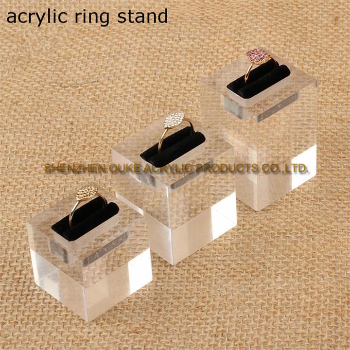 Wholesale Plexiglass Jewelry Ring Display Stand Jewelry Holder Acrylic Ring Display