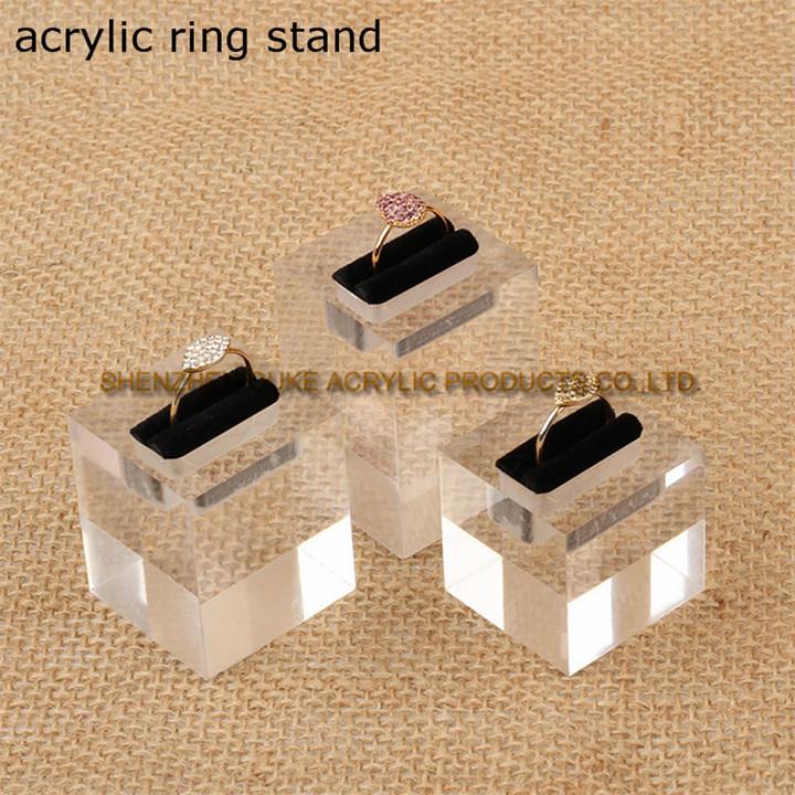 Wholesale Plexiglass Jewelry Ring Display Stand Jewelry Holder Acrylic Ring Display